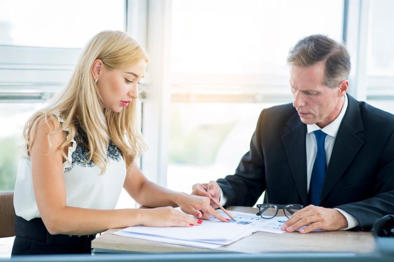 Experienced Divorce Lawyer